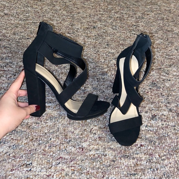 Heels - Picture 9 of 12